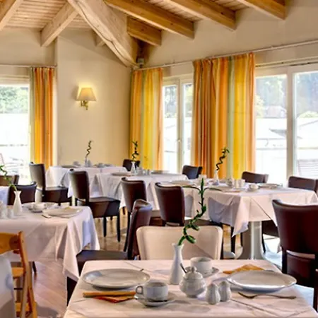 Vier Jahreszeiten (adults Only)