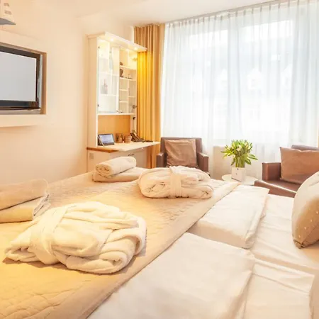 Vier Jahreszeiten (adults Only) 4*