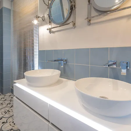 Vier Jahreszeiten (adults Only)