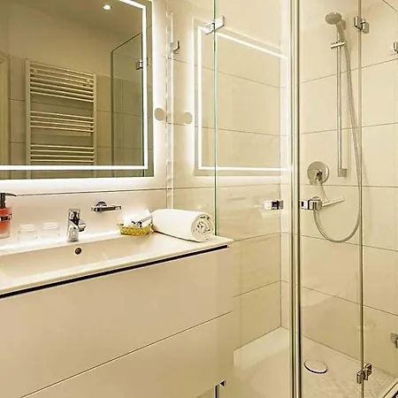 Vier Jahreszeiten (adults Only) 4*