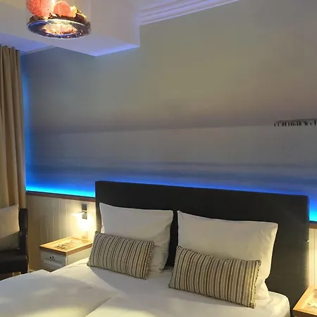 Vier Jahreszeiten (adults Only)