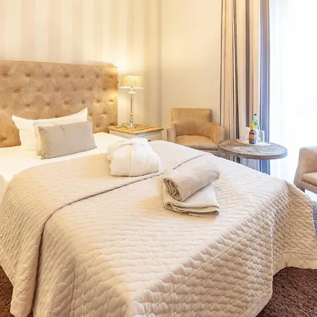 Vier Jahreszeiten - Adults Only Hotel