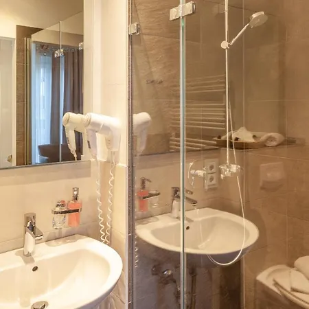 Vier Jahreszeiten - Adults Only Binz