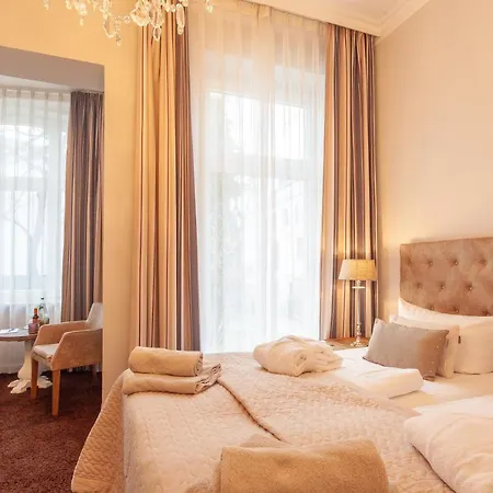 Vier Jahreszeiten (adults Only) Szálloda Binz